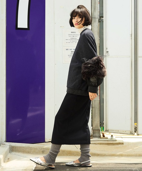 AVIE（アビィ）の「ウーレットシャギーフェイクファーmixプルオーバー（ニット/セーター・レディース・トップグレー/チャコールグレー・38）」の12枚目の写真