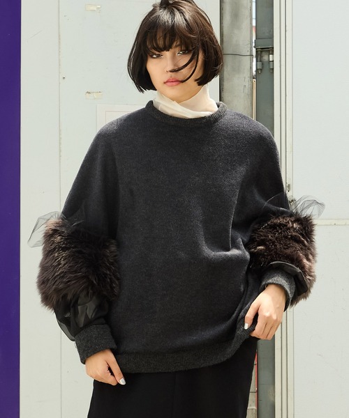 AVIE（アビィ）の「ウーレットシャギーフェイクファーmixプルオーバー（ニット/セーター・レディース・トップグレー/チャコールグレー・38）」の5枚目の写真