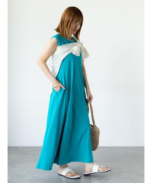 Lugnoncure(ルノンキュール)の「ノースリーブカットワンピース(ワンピース・レディース・ブラック/ブルー/ターコイズブルー/チャコールグレー・F)」の3枚目の写真