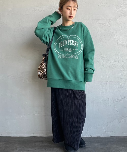 FRED PERRY/フレッドペリー] CHOSEN BY CHAMPIONS ロゴ刺繍 クルー