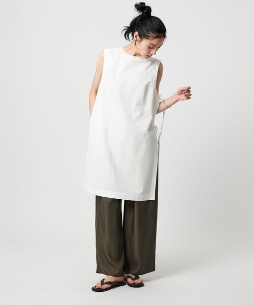 BEAUTY&YOUTH UNITED ARROWS（ビューティーアンドユースユナイテッドアローズ）の「コットンノースリーブ スリットチュニック（シャツ/ブラウス・レディース・ホワイト/ライトブルー/ブラック・FREE）」の10枚目の写真