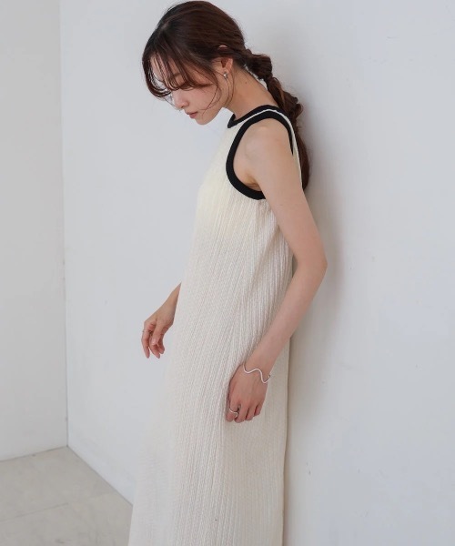 Bab(バブ)の「【S・Mサイズ展開】カップ付きアメスリワンピース(ワンピース・レディース・ブラック/アイボリー・SMALL/MEDIUM)」の4枚目の写真