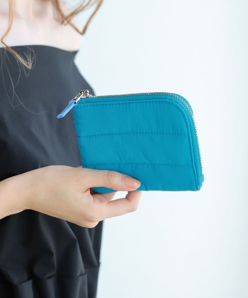 DONOBAN（ドノバン）の「バイカラーマルチウォレット（財布・レディース・ブラック/イエロー系その他/ブルー/ブラック系その他/レッド/レッド系その他/パープル/ブルー系その他・ONE）」の4枚目の写真