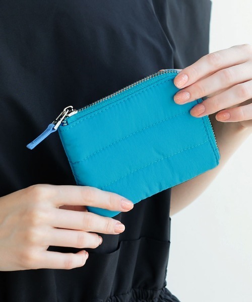 DONOBAN（ドノバン）の「バイカラーマルチウォレット（財布・レディース・ブラック/イエロー系その他/ブルー/ブラック系その他/レッド/レッド系その他/パープル/ブルー系その他・ONE）」の15枚目の写真