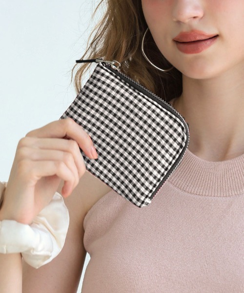 DONOBAN（ドノバン）の「バイカラーマルチウォレット（財布・レディース・ブラック/イエロー系その他/ブルー/ブラック系その他/レッド/レッド系その他/パープル/ブルー系その他・ONE）」の13枚目の写真