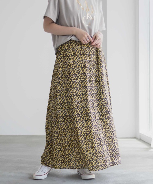 Mac-House（マックハウス）の「Idnes 小花柄ナロースカート（スカート・レディース・ベージュ系/ネイビー系・M）」の11枚目の写真