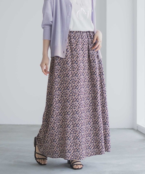 Mac-House（マックハウス）の「Idnes 小花柄ナロースカート（スカート・レディース・ベージュ系/ネイビー系・M）」の17枚目の写真