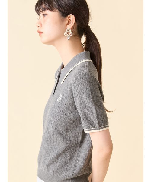LILY BROWN（リリーブラウン）の「ワンポイントニットポロシャツ（ポロシャツ・レディース・ホワイト・F）」の6枚目の写真