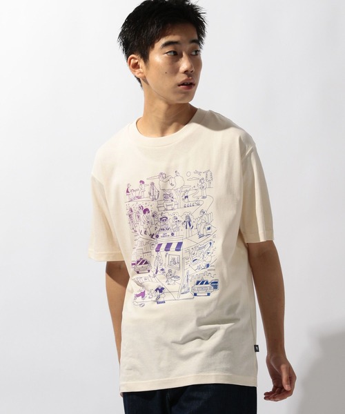 NEW BALANCE(ニューバランス)の「【New Balance(ニューバランス)】Athletics カルチャーミューラルTシャツ(Tシャツ/カットソー・メンズ・アイボリー・LARGE)」の1枚目の写真