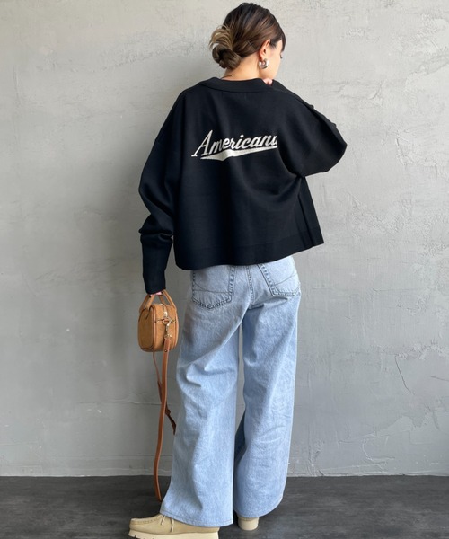 AMERICANA（アメリカーナ）の「[Americana/アメリカーナ] 別注 バックロゴ ショート丈 Vネックカーディガン【追加】（カーディガン/ボレロ・レディース・チャコール/ブラック・ONE SIZE）」の4枚目の写真