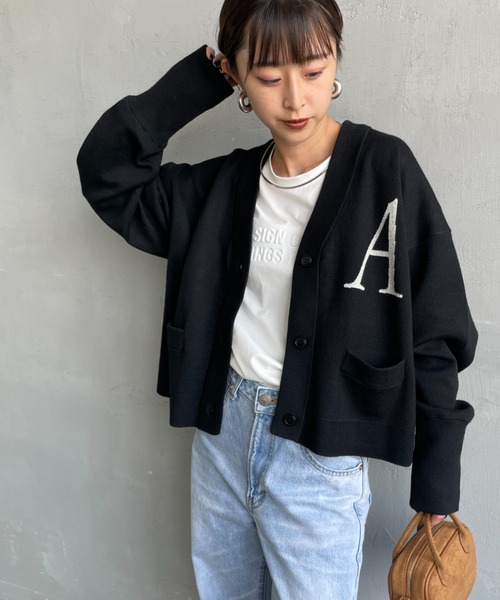 AMERICANA（アメリカーナ）の「[Americana/アメリカーナ] 別注 バックロゴ ショート丈 Vネックカーディガン【追加】（カーディガン/ボレロ・レディース・チャコール/ブラック・ONE SIZE）」の9枚目の写真