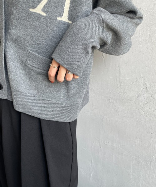 新品未使用 今季Americana バックロゴショート丈 Vネックカーディガン Americana/アメリカーナ] 別注 バックロゴ ショート丈 Vネック