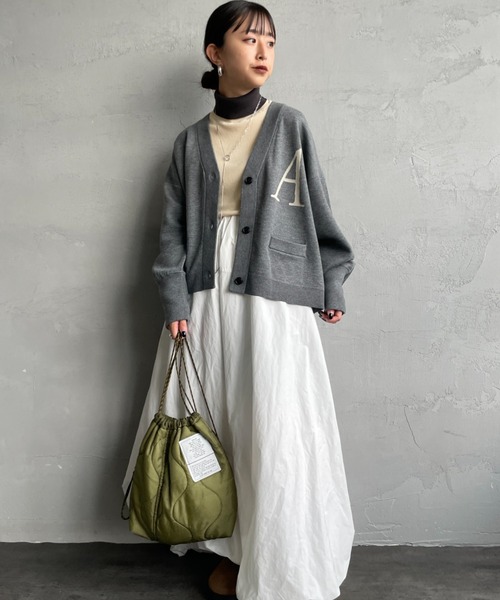 新品未使用 今季Americana バックロゴショート丈 Vネックカーディガン Americana/アメリカーナ] 別注 バックロゴ ショート丈 Vネック