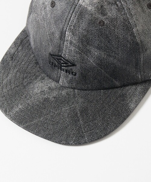 UMBRO（アンブロ）の「UMBRO/アンブロ SP LEATHERETTE Print Flat Visor 6Panel Cap/別注 レザレット プリント フラットバイザー 6パネルキャップ（キャップ・メンズ・ブルー/ブラック・ONE SIZE）」の5枚目の写真