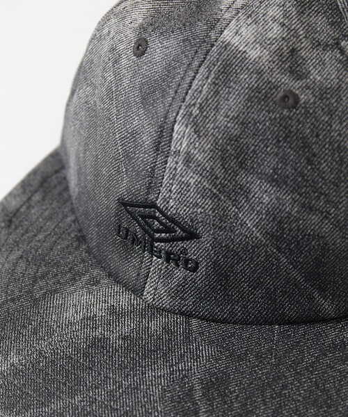 UMBRO（アンブロ）の「UMBRO/アンブロ SP LEATHERETTE Print Flat Visor 6Panel Cap/別注 レザレット プリント フラットバイザー 6パネルキャップ（キャップ・メンズ・ブルー/ブラック・ONE SIZE）」の6枚目の写真