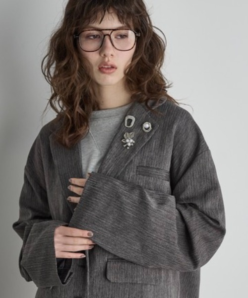 THE YOn（ザヨン）の「パールデザインブローチアソート3ピース（ブローチ/コサージュ・レディース・シルバー/ゴールド・FREE）」の4枚目の写真