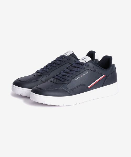 TOMMY HILFIGER(トミーヒルフィガー)の「バスケットコアストライプレースアップシューズ(スニーカー・メンズ・ホワイト/ネイビー・27.5cm/25cm/26cm/26.5cm/28cm)」の1枚目の写真
