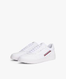 TOMMY HILFIGER（トミーヒルフィガー）の「バスケットコアストライプレースアップシューズ（スニーカー）」