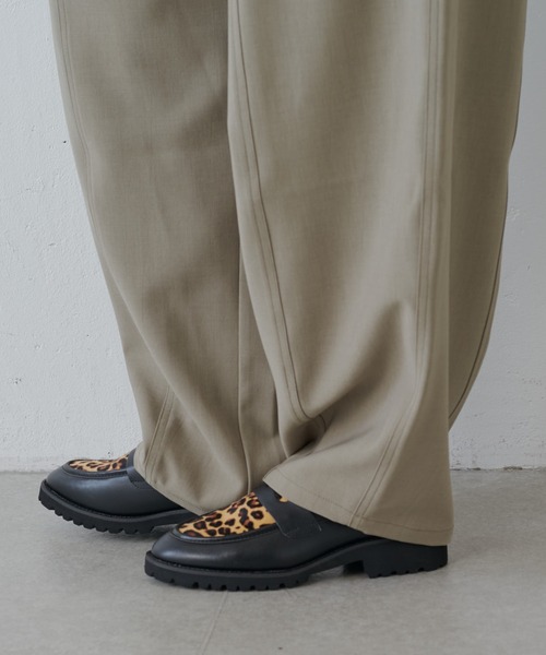 Lui's（ルイス）の「カーブイージーパンツ（その他パンツ・レディース・グレー/ブラック/ベージュ・38/36）」の17枚目の写真