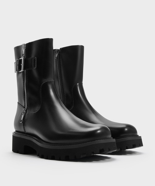 CHARLES & KEITH(チャールズ & キース)の「Lyndon リンドン サイドジップアンクルブーツ(ブーツ・レディース・ブラック/ダークブラウン・24.5cm/23.5cm/23cm/22.5cm/26.5cm/25.5cm/25cm)」の9枚目の写真