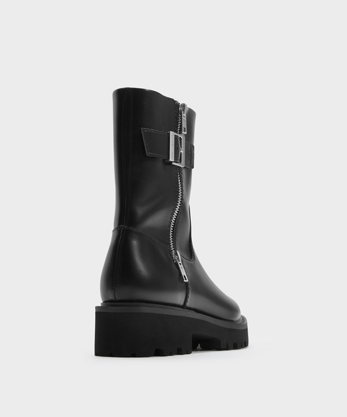 CHARLES & KEITH(チャールズ & キース)の「Lyndon リンドン サイドジップアンクルブーツ(ブーツ・レディース・ブラック/ダークブラウン・24.5cm/23.5cm/23cm/22.5cm/26.5cm/25.5cm/25cm)」の10枚目の写真