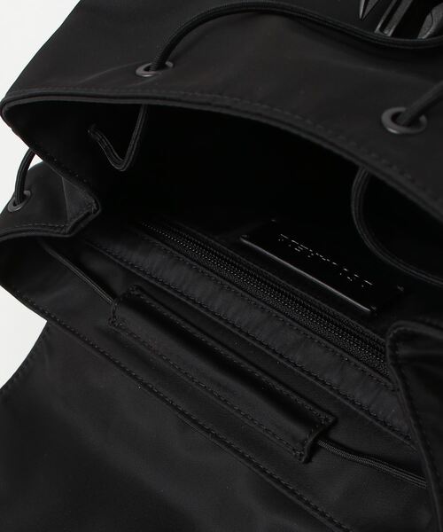 DSQUARED2(ディースクエアード)の「Be ICON Bags/0251(バックパック/リュック・レディース・ブラック・FREE)」の3枚目の写真
