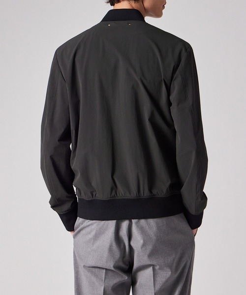 Paul Smith（ポールスミス）の「パフォーマンスストレッチ MA-1ブルゾン / 253171 275U（ブルゾン・メンズ・ブラック/ダークグレー・SMALL/MEDIUM/LARGE/X-LARGE）」の17枚目の写真