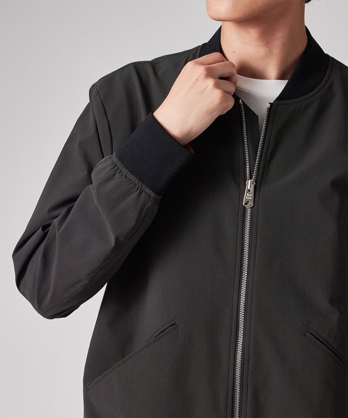 パフォーマンスストレッチ MA-1ブルゾン / 253171 275U（ブルゾン