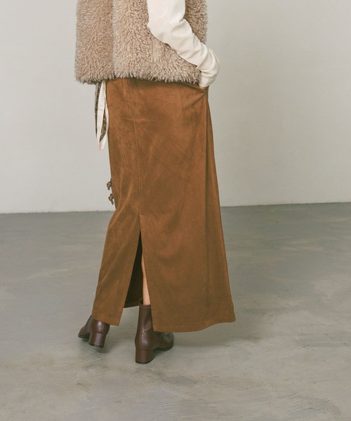 BAYFLOW(ベイフロー)の「スウェードナロースカート(スカート・レディース・ダークブラウン/キャメル・SMALL/MEDIUM)」の16枚目の写真
