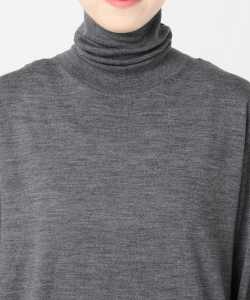 Spick & Span(スピックアンドスパン)の「《手洗い可 / 追加》18Gタートルネックプルオーバー(ニット/セーター・レディース・チャコールグレー/ブラック/レッド/ベージュ・FREE)」の5枚目の写真