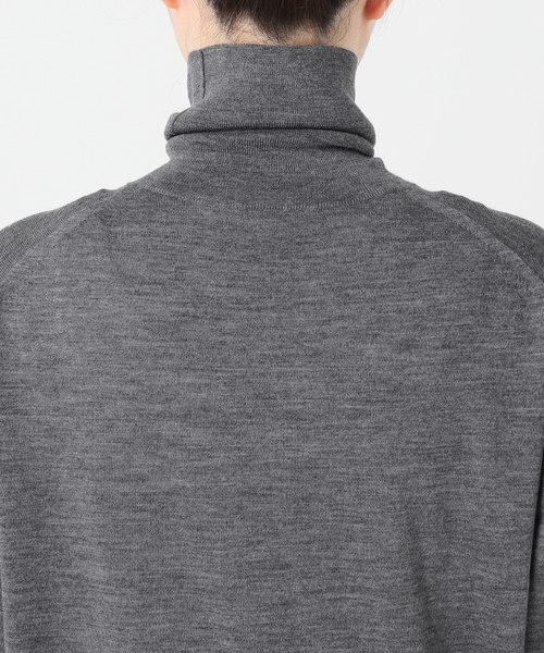 Spick & Span(スピックアンドスパン)の「《手洗い可 / 追加》18Gタートルネックプルオーバー(ニット/セーター・レディース・チャコールグレー/ブラック/レッド/ベージュ・FREE)」の6枚目の写真