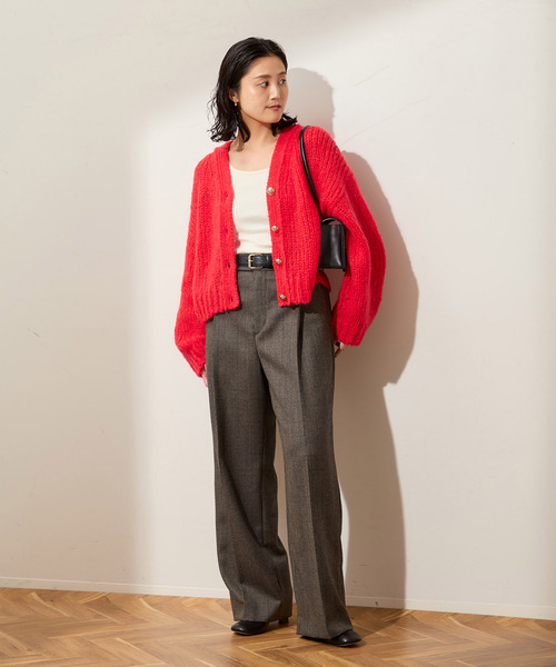 journal standard L'essage（ジャーナルスタンダードレサージュ）の「AMYRIS Vネックカーディガン（カーディガン/ボレロ・レディース・パープル/レッド/ブラウン・FREE）」の6枚目の写真