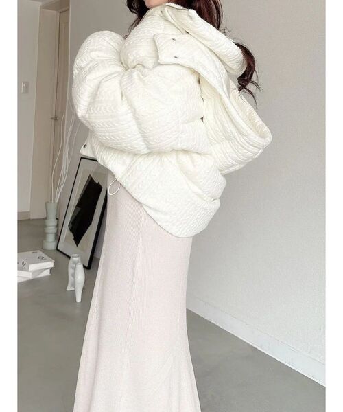 MERCURYDUO（マーキュリーデュオ）の「2WAYフード付きアライドショートニットダウン（ダウンジャケット/コート・レディース・アイボリー・SMALL/MEDIUM）」の8枚目の写真