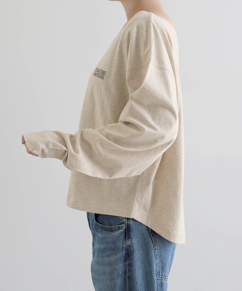 andme(アンドミー)の「オフショルダープリントロゴ刺繍Tシャツ(Tシャツ/カットソー・レディース・オフホワイト/スミクロ/ベージュ系その他/ブラウン・MT/M)」の12枚目の写真