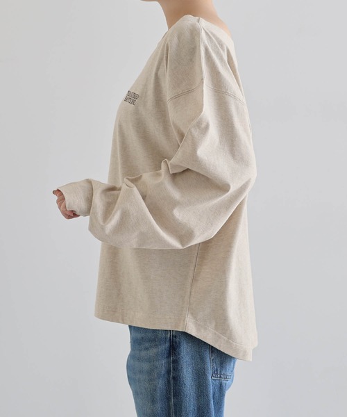 andme(アンドミー)の「オフショルダープリントロゴ刺繍Tシャツ(Tシャツ/カットソー・レディース・オフホワイト/スミクロ/ベージュ系その他/ブラウン・MT/M)」の15枚目の写真