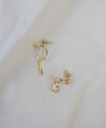 【Aperdiem】Twirl Asymmetric P ピアス