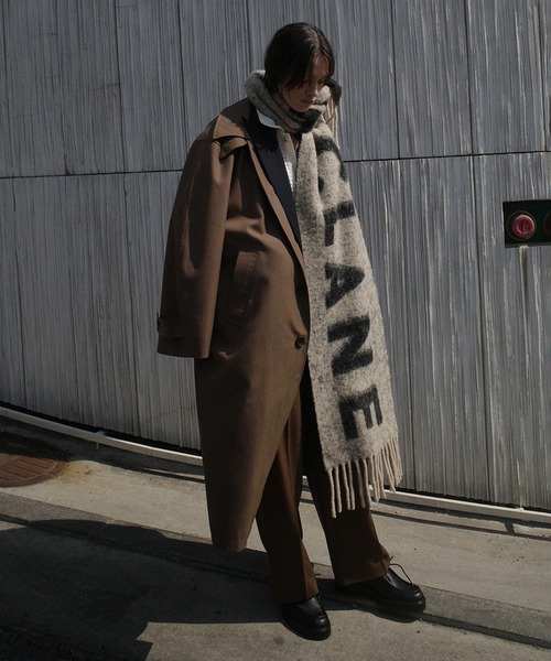 CLANE（クラネ）の「BULKY LINE STAIN COAT（ステンカラーコート・レディース・ブラウン/ブラック・2/1）」の3枚目の写真