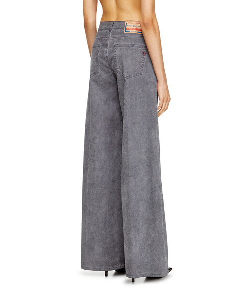 DIESEL(ディーゼル)の「ウィメンズ デニムパンツ FLARE 1978 D-AKEMI L.28(デニムパンツ・レディース・ブラウン/ブルー・24inch/26inch/25inch/27inch/23inch/28inch/29inch)」の5枚目の写真