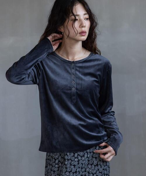 URBAN RESEARCH Sonny Label（アーバンリサーチサニーレーベル）の「『UR TECH』ベロアヘンリーネックプルオーバー（Tシャツ/カットソー・レディース・チャコールグレー/ブラウン/ライトグレー・FREE）」の5枚目の写真