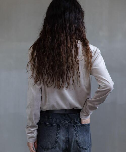 URBAN RESEARCH Sonny Label（アーバンリサーチサニーレーベル）の「『UR TECH』ベロアヘンリーネックプルオーバー（Tシャツ/カットソー・レディース・チャコールグレー/ブラウン/ライトグレー・FREE）」の17枚目の写真