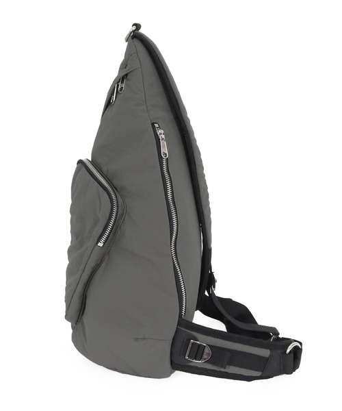 ADAM PATEK(アダムパテック)の「ADAMPATEK/nylon sling bag/ワンショルダーナイロンスリングバッグ(ボディバッグ/ウエストポーチ・メンズ・グレー/ブラック・FREE)」の19枚目の写真