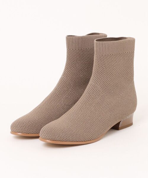 JILL STUART(ジルスチュアート)の「ニットショートブーツ(ブーツ・レディース・ベージュ/ブラック・24.5cm/24.0cm/23.5cm/23.0cm/22.5cm)」の2枚目の写真