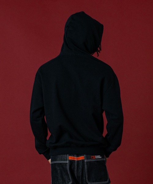 XLARGE(エクストララージ)の「OLD ENGLISH PULLOVER HOODED SWEATSHIRT(パーカー・メンズ・ブラウン/ブラック/アッシュ・XL/L/M/S)」の14枚目の写真