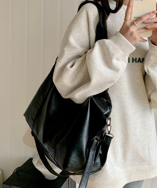 Burner(バーナー)の「【OKUOKU 0909】大容量 2WAY レザーボストンバッグ oku-bag-36-36【RBTS】(ボストンバッグ・レディース・ブラック・FREE)」の8枚目の写真