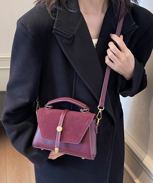 folka(フォルカ)の「9C74 2WAY アンティーク調 フラップ ミニショルダーバッグ(ショルダーバッグ・レディース・ブラック/ダークブラウン/ワイン・ONESIZE)」の9枚目の写真