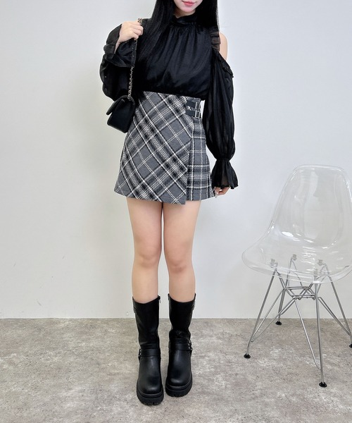 INGNI(イング)の「サイドダブルベルトチェック柄ラップスカパン(スカート・レディース・その他11/グレー系1/ホワイト系その他2・FREE)」の7枚目の写真