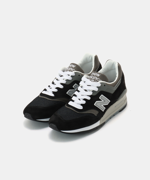 IENA(イエナ)の「NEW BALANCE/ニューバランス U997BK スニーカー(スニーカー・レディース・ブラック・24.5cm/25cm)」の1枚目の写真