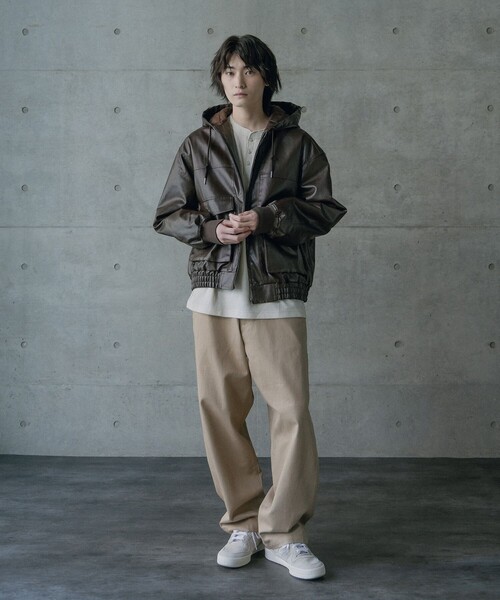 RATTLE TRAP（ラトルトラップ）の「ビンテージシンセティックレザーA-2タイプパーカーブルゾン（ブルゾン・メンズ・ブラウン/ブラック・M/L）」の3枚目の写真