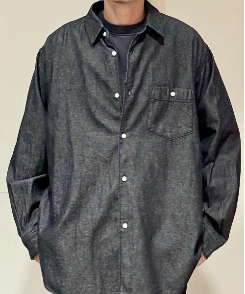 BACK NUMBER(バックナンバー)の「【BACK NUMBER】デニムビッグシルエットシャツジャケット (ラウンドカット/胸ポケット/微光沢/通気性/オールシーズン/カジュアル/レイヤード/デイリーユース)(シャツ/ブラウス・メンズ・ブラック/ダークインディゴブルー・L/XL/M)」の1枚目の写真