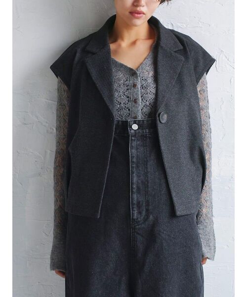 FIKA.(フィーカ)の「Wool-like tailored vest(その他アウター・レディース・ブラウン/チャコール・MEDIUM)」の11枚目の写真